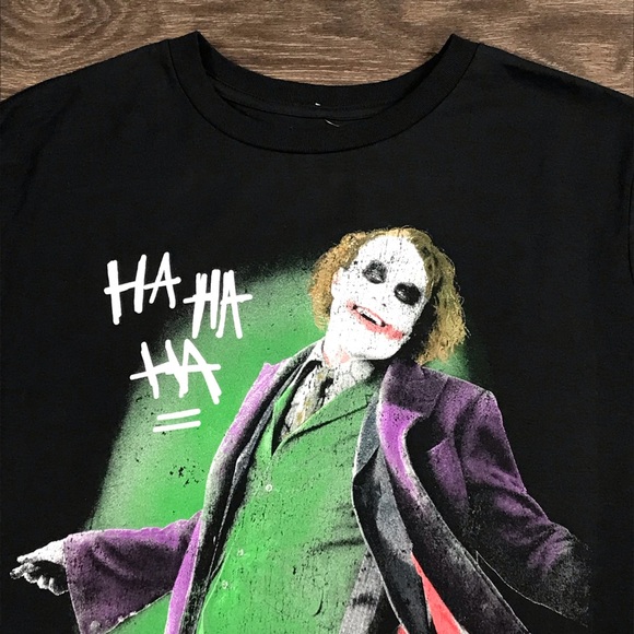 Heath Ledger Joker The Dark Night Batman Gotham City Men’s Black Graphic T-Shirt - Picture 2 of 7
